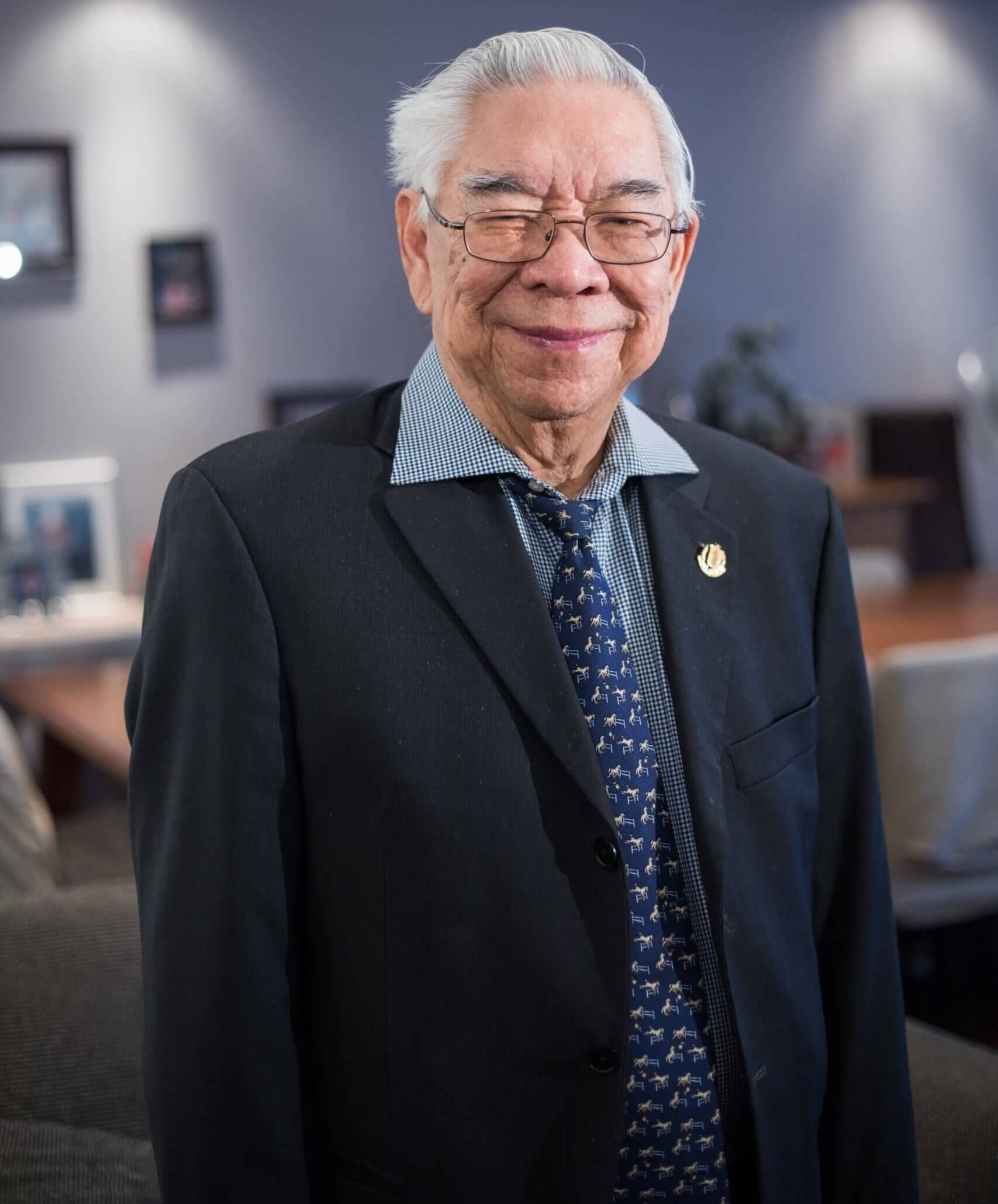Photo of Dr. Francis Ho